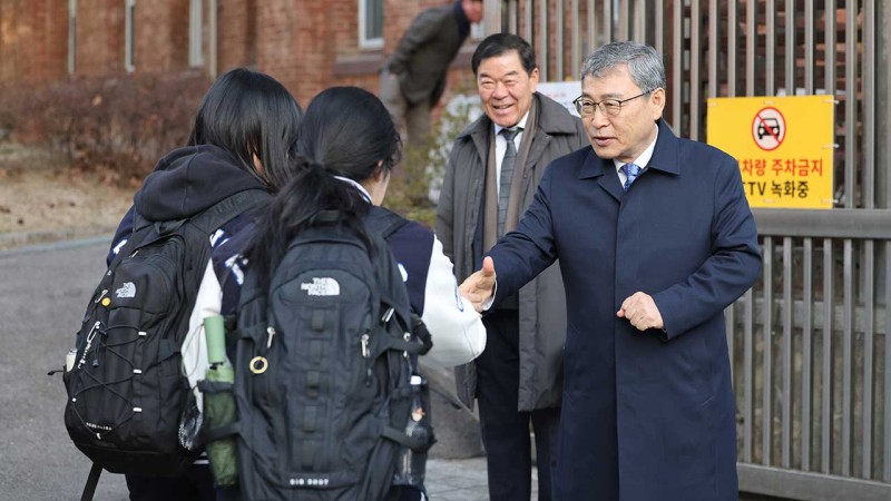 서울<b>교육감</b>, 尹 <b>탄핵</b>선고일 <b>안전</b>점검‥"통학로·교육 <b>안전</b> 확보"