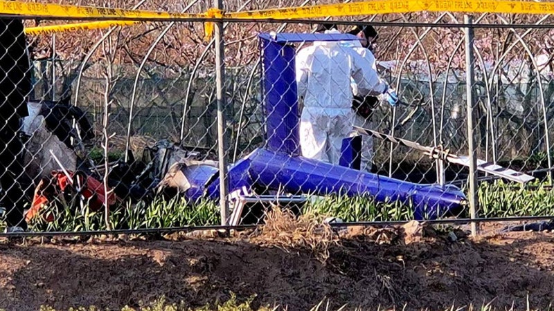 <b>산불 진화 헬기</b> 또 <b>추락</b>‥70대 조종사 숨져