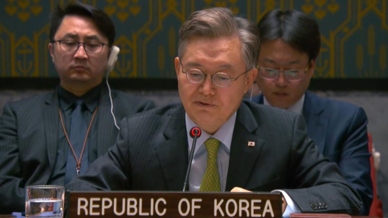 안보리서 <b>우크라</b> "러, 협상중 폭격"‥한국 "북러 군 협력 강화"