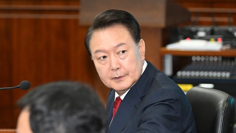 <b>피고인석</b> 앉은 尹 모습 공개‥<b>내란 혐의</b> 두번째 재판 시작