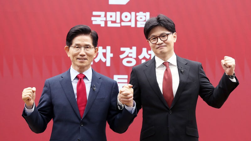 김문수·한동훈, <b>국민의힘</b> 최종 <b>경선</b> 진출‥다음 달 3일 <b>후보</b> 선출