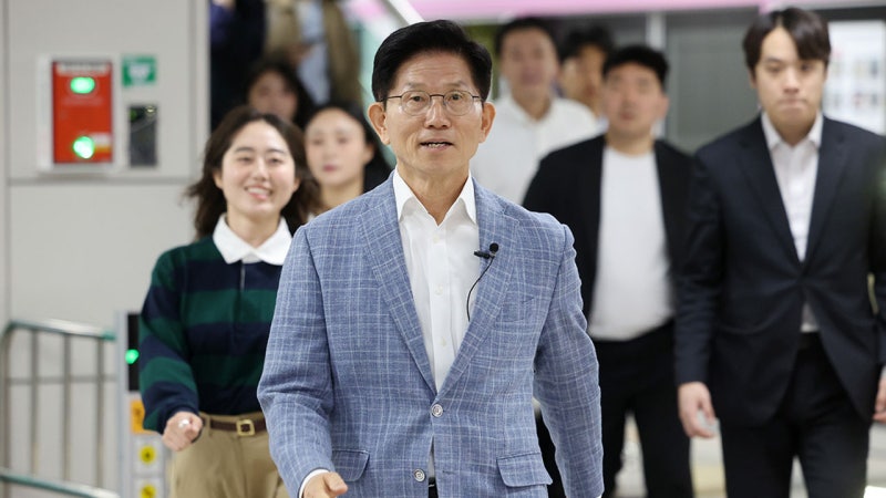 <b>김문수</b> "한덕수와 빠른 시일에 소통해 대책 세울 것"