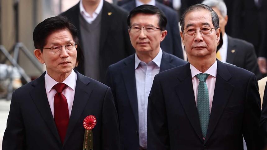 봉축법요식 참석하는 김문수 대선 후보-한덕수 대선 예비후보