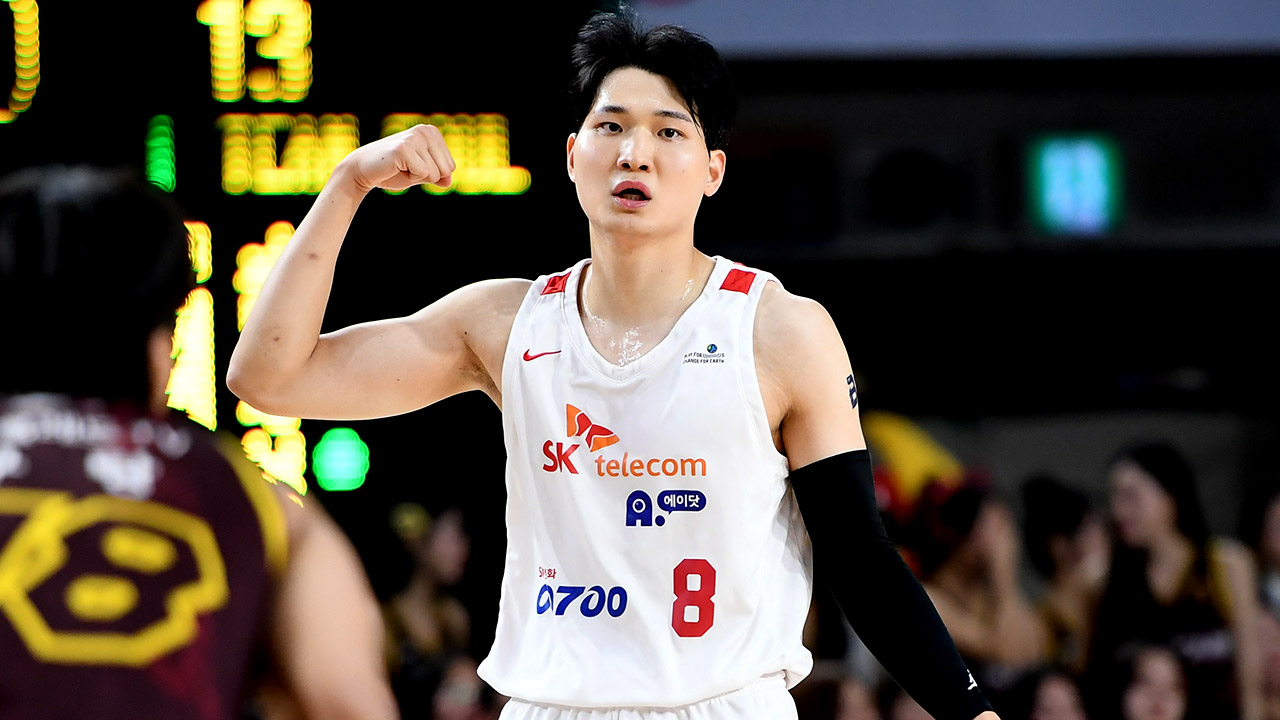 프로농구 <b>SK</b>, MVP <b>안영준</b>과 재계약‥김선형 빈자리엔 <b>김낙현</b> 영입