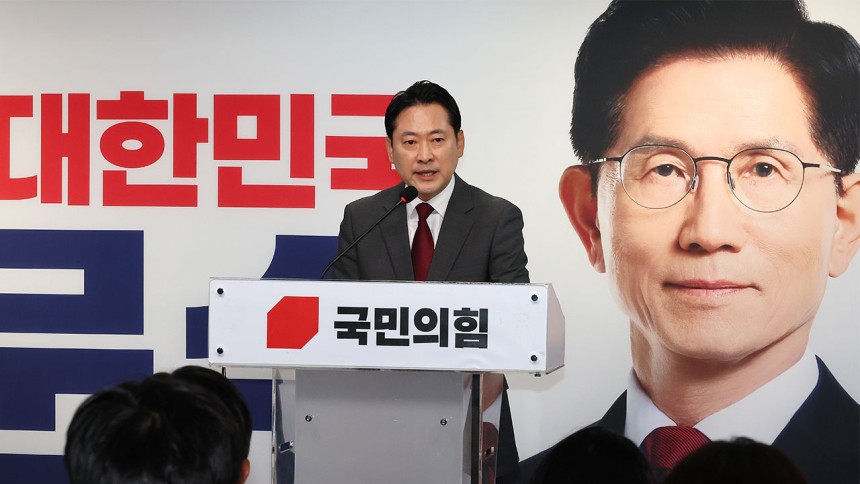 긴급 기자회견 하는 국민의힘 장동혁 선대위 상황실장