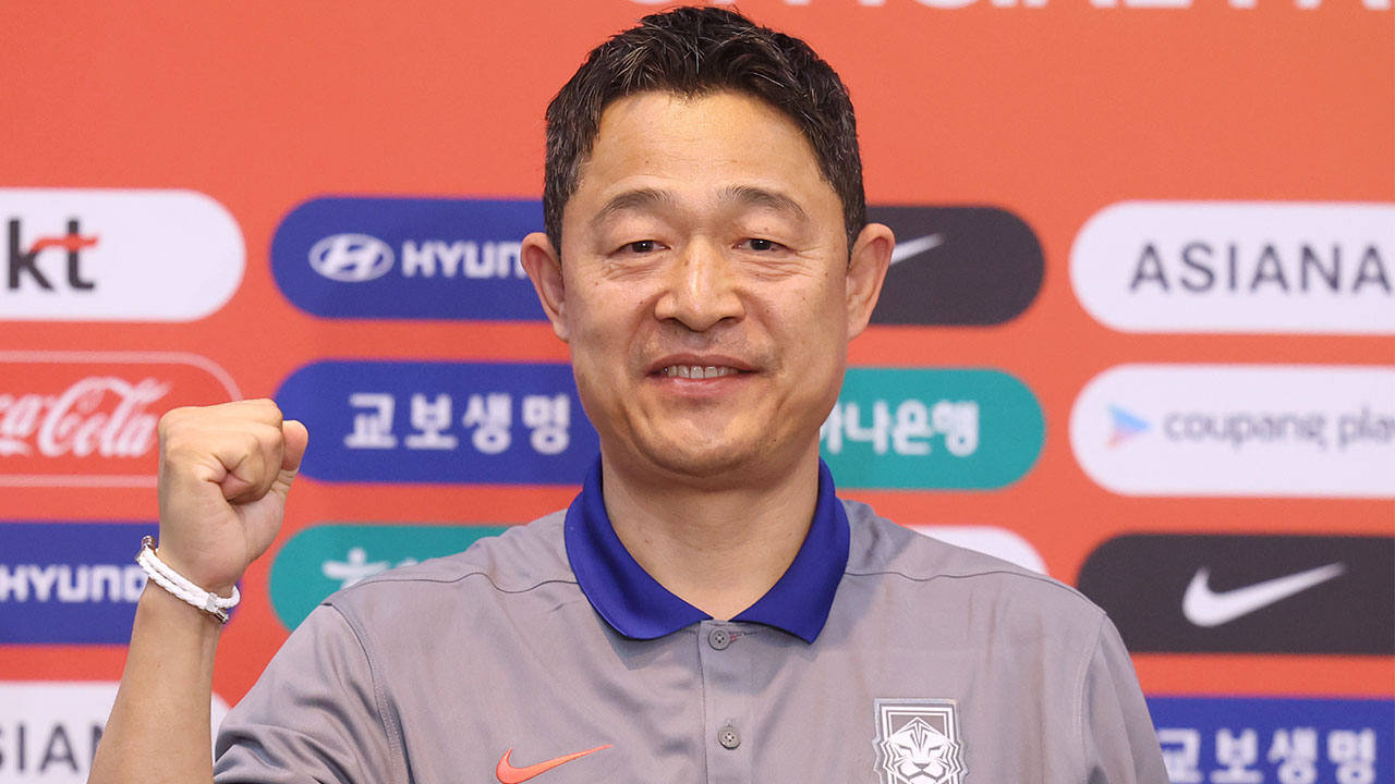 <b>이민성 U-22</b> 축구대표팀 <b>감독</b> "내년 아시안게임 금메달 목표"