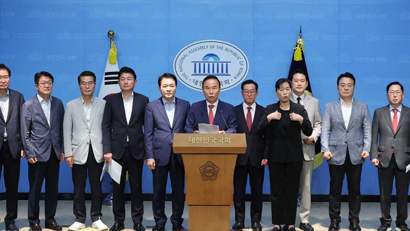 국민의힘 충청 의원들 "정부, <b>해수부 부산 이전</b> 졸속 <b>추진</b>‥행정수도 건...