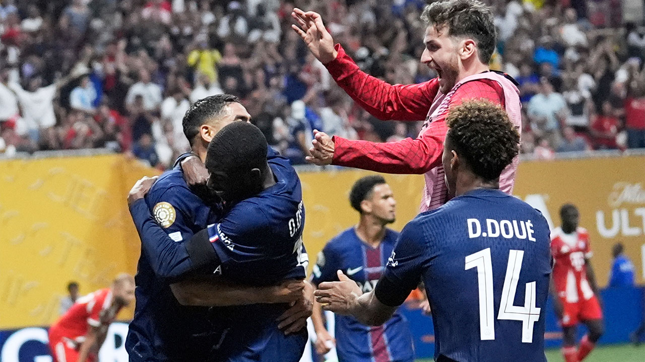 '2명 퇴장' PSG, <b>뮌헨</b> 꺾고 <b>클럽월드컵</b> 4강 진출