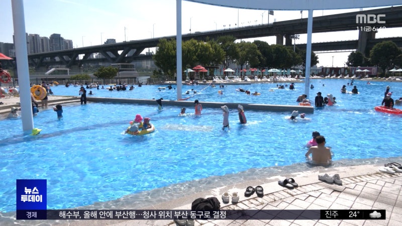 <b>한강 수영장</b>서 유아 숨져‥"구조원·CCTV 없어"