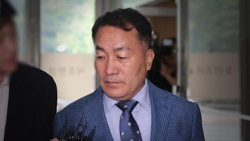 순직해병 <b>특검</b>, '격노 전달' 지목 <b>김계환</b> 전 <b>해병대</b>사령관 재소환