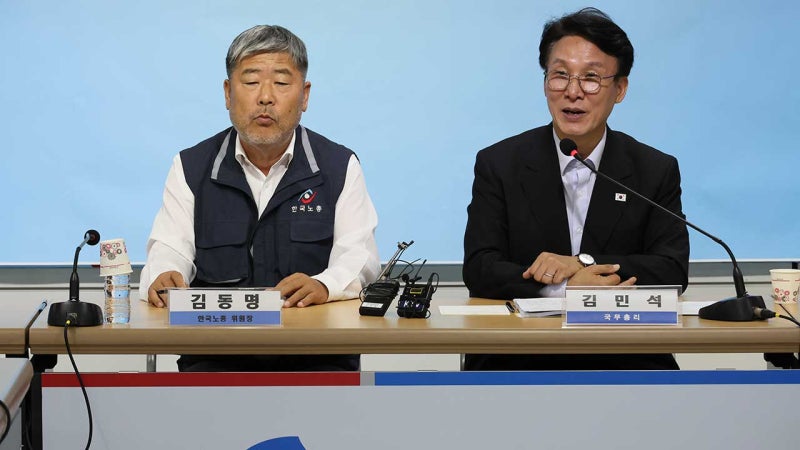 <b>김민석 총리</b>, 양대 노총 방문‥"소통 정례화"