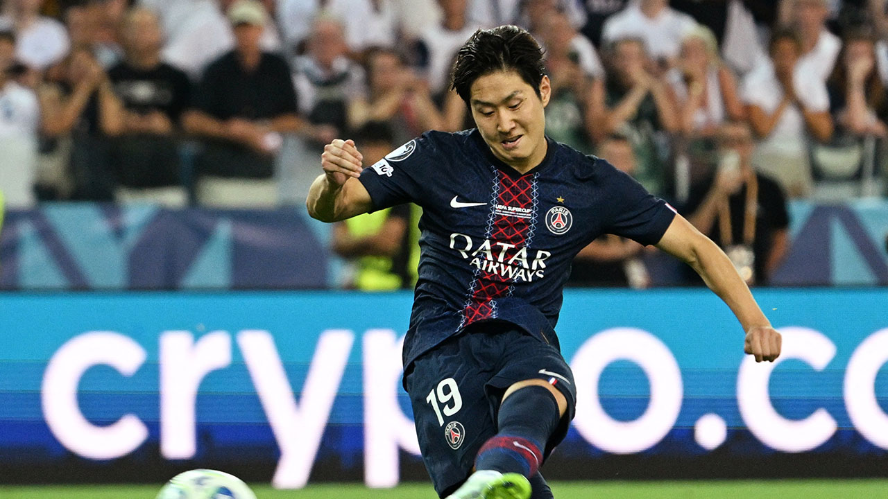 '<b>이강인</b> 시즌 1호골' PSG, <b>토트넘</b> 꺾고 <b>슈퍼컵</b> 우승