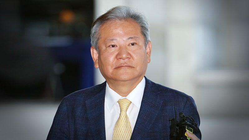 '내란' 특검, '내란 공모' <b>이상민</b> 전 행안장관 <b>구속기소</b>