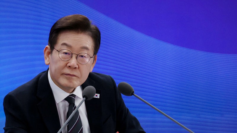 이 대통령, 美 <b>한국인 구금 사태</b>에 "신속 해결 총력 대응" 지시