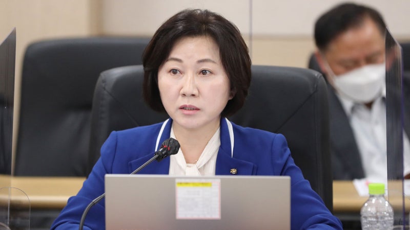 '총선 직전 경로당 기부행위' <b>송옥주 의원</b> 1심 <b>당선무효</b>형