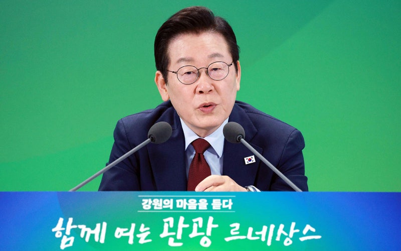 이 <b>대통령</b> "<b>강원</b> 접경지 사는 게 죄인? 특별한 희생엔 특별한 보상을"