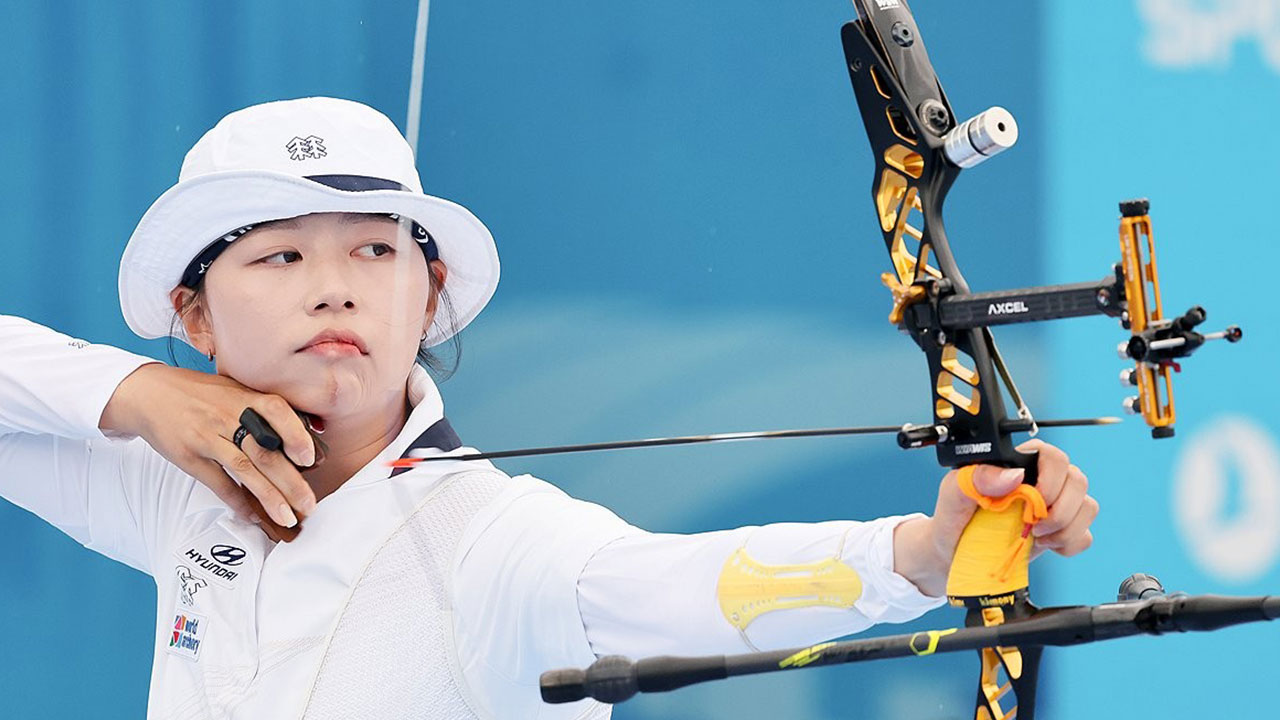 <b>양궁 임시현</b> '<b>일베 논란</b>'에 해명‥"그런 용어인 줄 몰랐다"