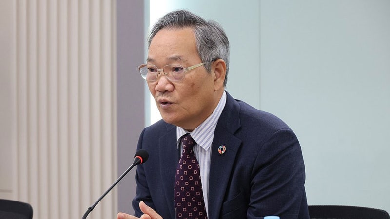 퇴임 정대화 <b>국교위</b> 상임위원 "<b>국교위</b> 1기 <b>교육부</b> 들러리로 <b>전락</b>"
