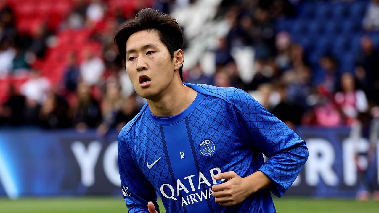 PSG <b>이강인</b>, 아시아축구연맹 '<b>올해의 국제 선수</b>' 후보 선정