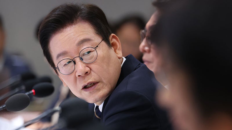 이 대통령, '세관 <b>마약수사 외압</b> 의혹' 철저한 수사 지시