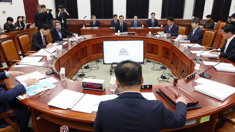 국정원 "대학생 살해 주범은 <b>강남학원 마약사건</b> 총책 공범"
