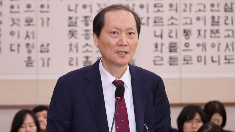 전·현직 <b>법제처장</b> 한자리에‥민주당 "내란부역" vs 국힘 "홍위병"