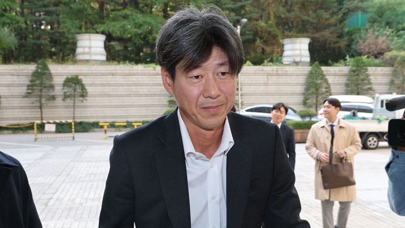 '대장동 개발 비리' <b>남욱</b> "<b>검사</b>가 '배 가른다' 말해‥<b>압박</b> 못 버텨"