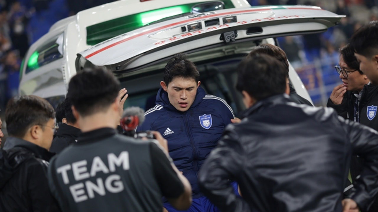 <b>갈비뼈골절</b> <b>이동경</b> "4주 이상 회복 필요"‥대표팀 합류 불발