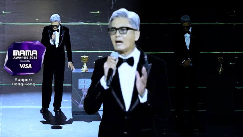 홍콩 시상식 나온 '주윤발' 울컥‥묵념 순간 온 조명 꺼지더니