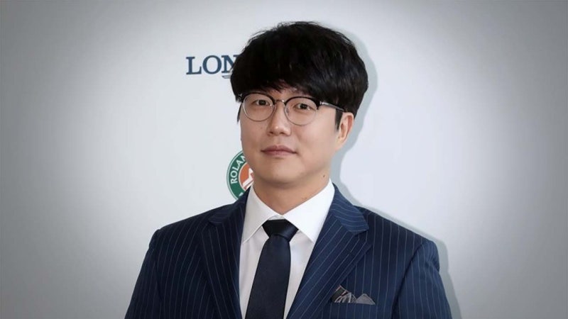 경찰, '<b>기획사 미등록</b> 운영' <b>성시경</b> 불송치‥누나·법인만 송치