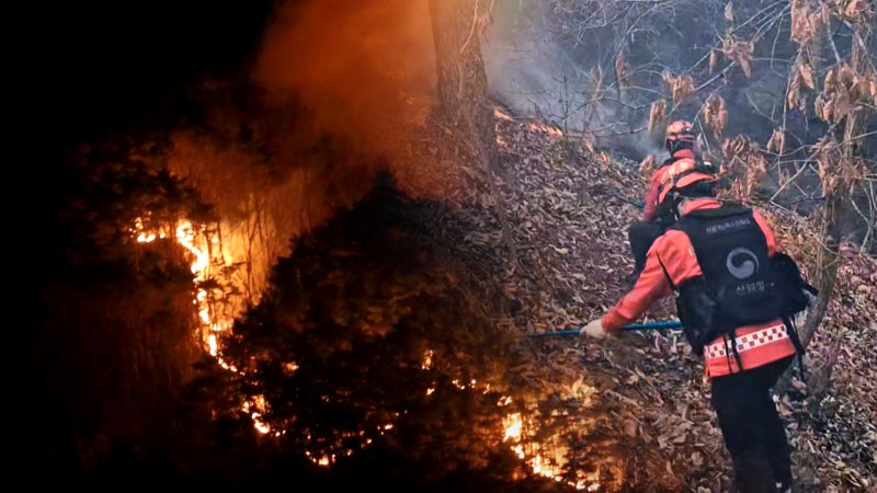 함양 산불 이틀째 진화 중