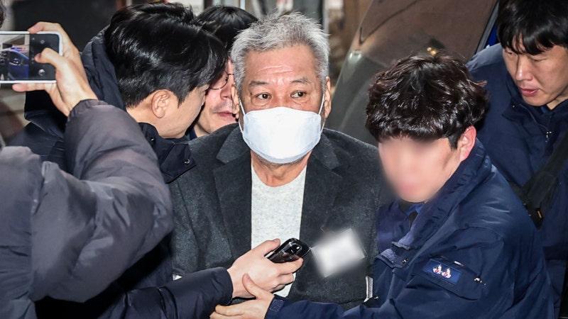 경찰 특수본, 건진법사 측근 변호사법 위반 혐의 <b>국세청 압수수색</b>