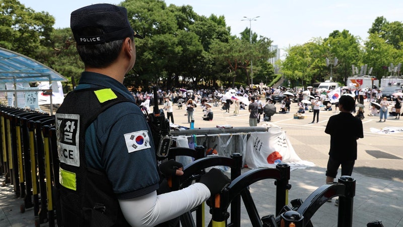 <b>송파경찰서장</b> 사의‥서울청 공안차장 '잠실 개표소' 현장 지휘