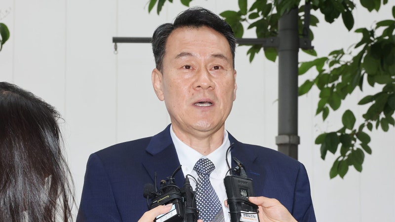 내란 가담 의혹 <b>김명수</b> 전 합참의장 <b>구속</b>영장 <b>심사</b>