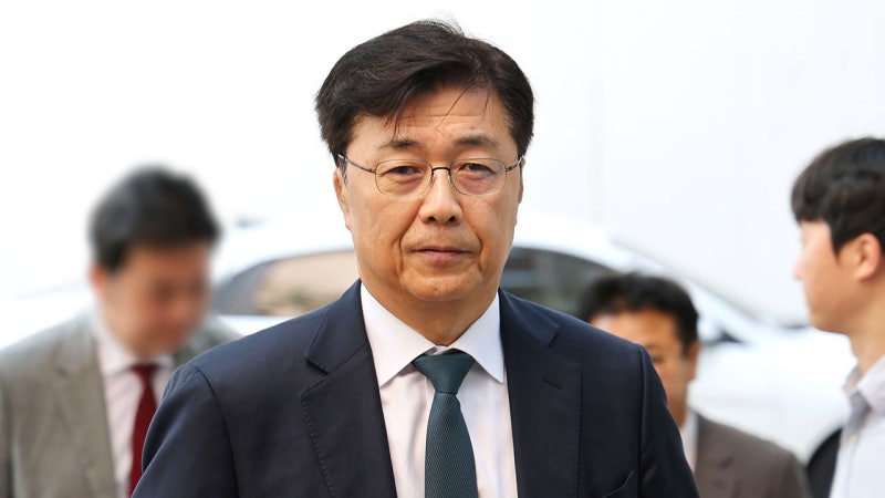 홍장원 전 차장, 종합특검 4차 조사 출석‥"크게 잘못한 것 없어"