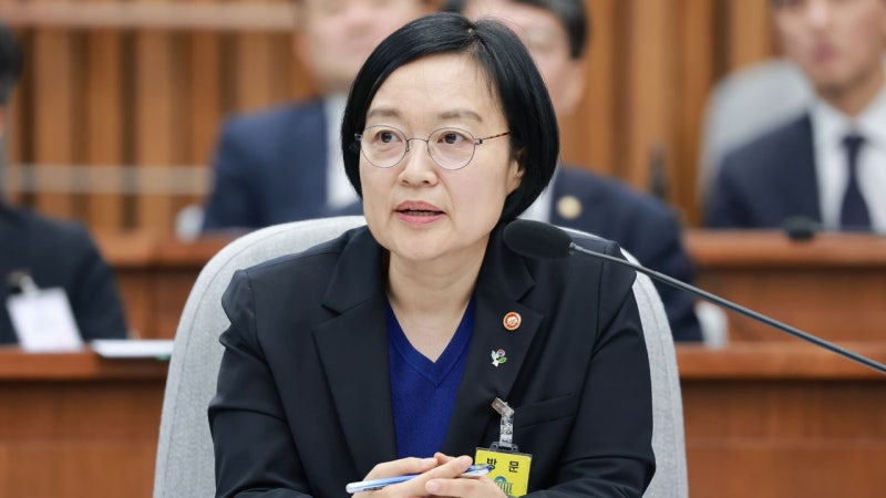 이 대통령, 한성숙 국무총리 임명안 재가