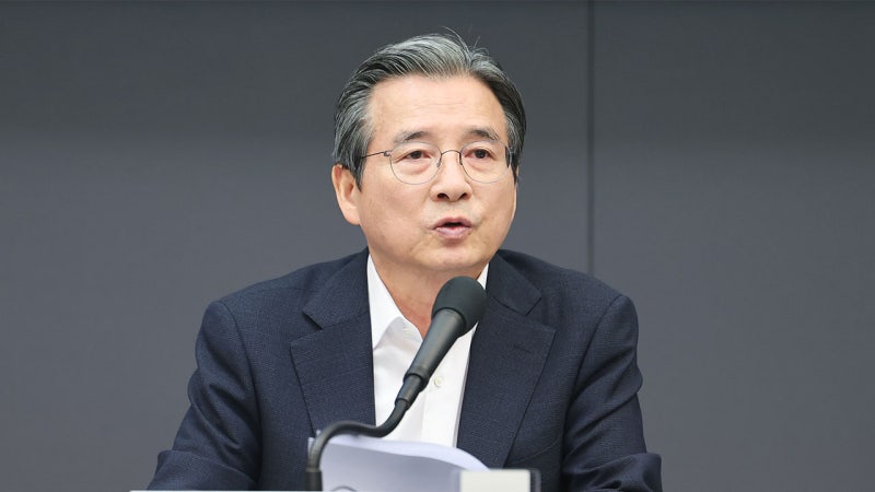 <b>김용범</b> 실장 "<b>AI</b>, 기술 아닌 <b>생산혁명</b>‥<b>생산</b>과 분배는 대립하지 않아"