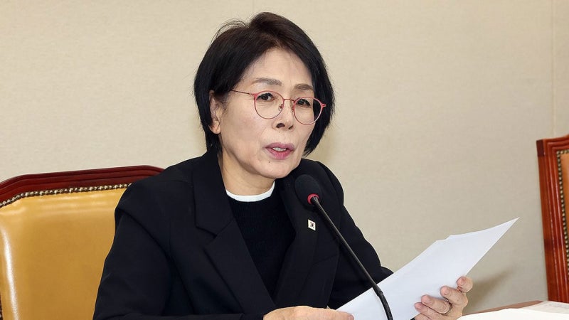 최민희 "이언주와 '합당 흔들기' 텔레그램 주고받은 사람 누구냐"
