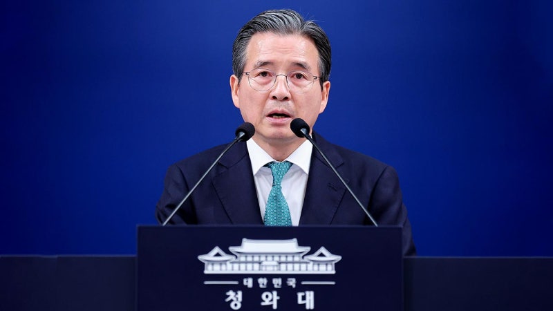 <b>김용범</b> "레버리지 <b>대책</b>, 신속 <b>이행</b>이 먼저‥효과 보고 보완 검토"