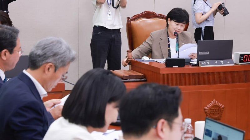 與법사위 "<b>조희대</b>, '김건희 <b>재판지연</b>' 직무유기‥더 나아간 사법개혁이...