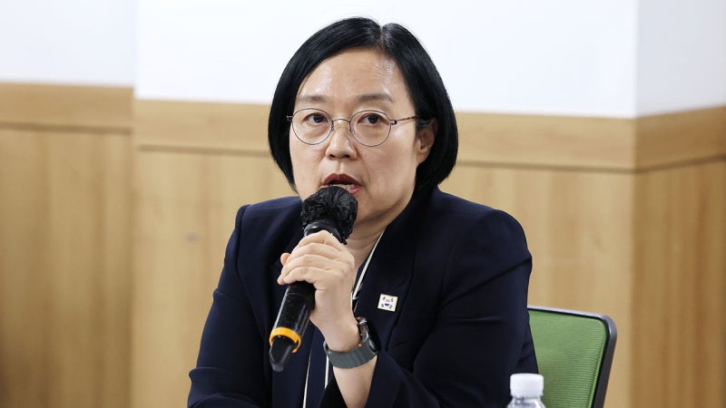 한 총리 "제주서 30대 <b>여성</b> <b>실종</b>‥경찰청, 수색에 최선 다해야"