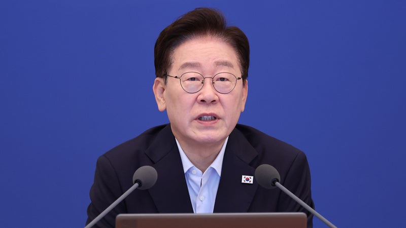 [속보] <b>이 대통령</b> "<b>경찰</b> 권한 커지는 만큼 책임도 강화돼야"‥<b>개혁</b> 방안...