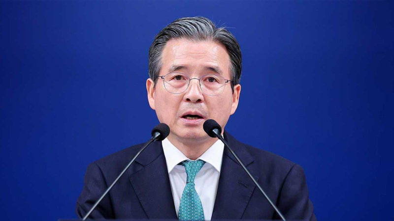 이 대통령, <b>김용범</b> 청와대 <b>정책실장</b> 사표수리