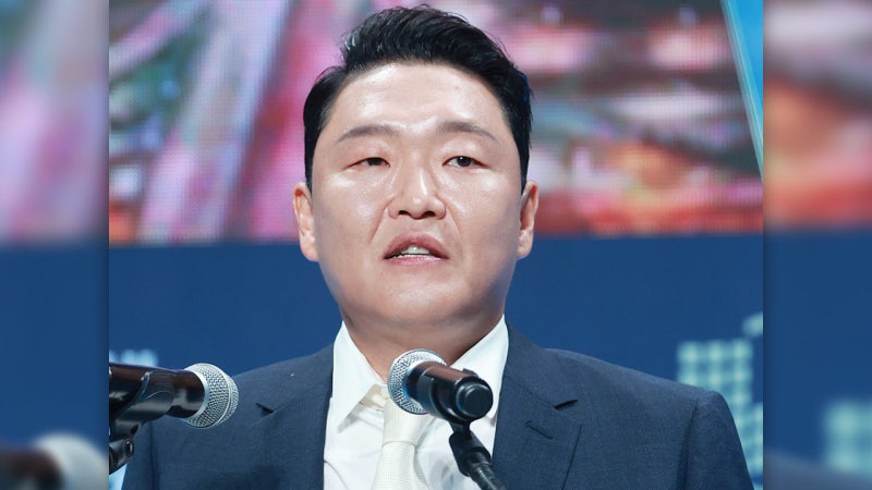 '<b>수면제 대리 수령</b>' 가수 <b>싸이</b> 벌금 5백만 원 약식명령