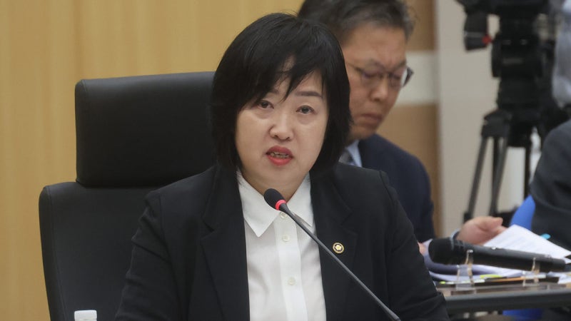 <b>병무청장</b> "AG 선수들 언행에 유감‥BTS는 전원 병역 이행"