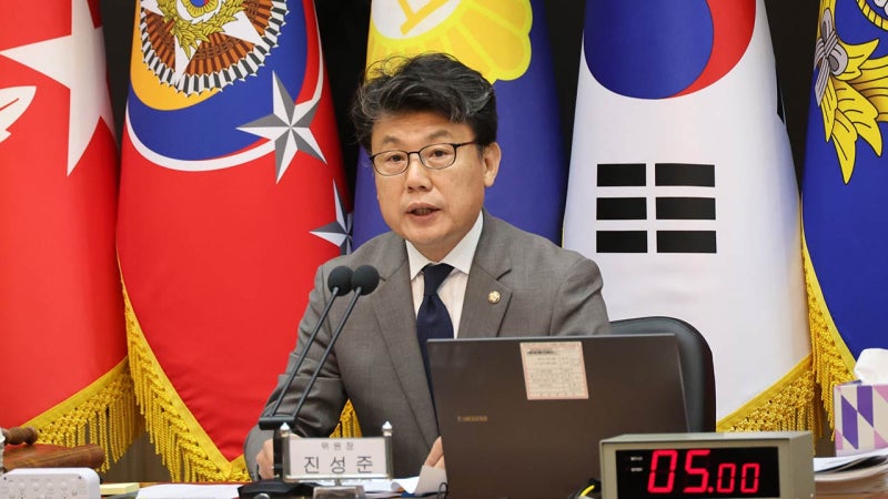 <b>진성준 국방위원장</b> 미국 <b>비자</b> 발급 거절‥"강력 유감"