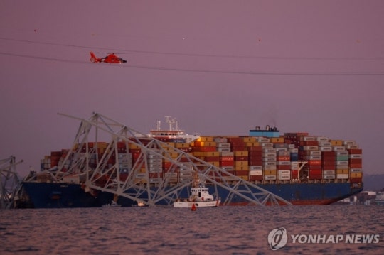 초대형 <b>선박</b> '쾅'…美 <b>볼티모어</b> 다리 '폭삭'