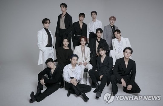 아이돌 <b>콘서트</b>서 전화·인터넷 '먹통'…불편 속출