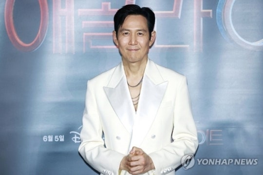 <b>이정재</b>-<b>래몽래인</b> 갈등 격화…"사기" vs "무고" 쌍방고소