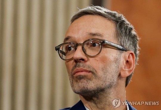 <b>오스트리아</b>, <b>나치</b> 계열 자유당 제1당 유력